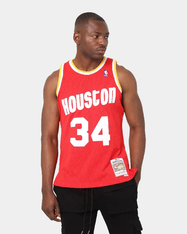 Mitchell & Ness Houston Rockets Hakeem Olajuwon #34 '93-'94 Road Swingman Jersey Scarlet Maximalist Jersey Tee