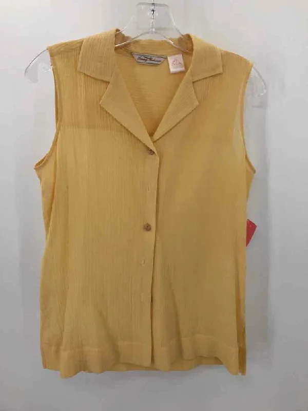 Pre-Owned Tommy Bahama Yellow Size Small Button Down Tank Top cute tank top