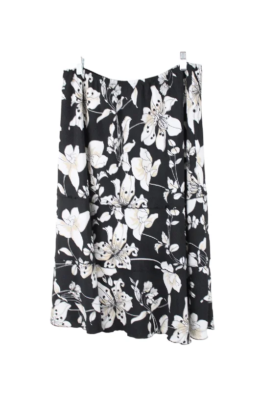 Alfred Dunner Black White Floral Skirt | 16 Petite button skirt front