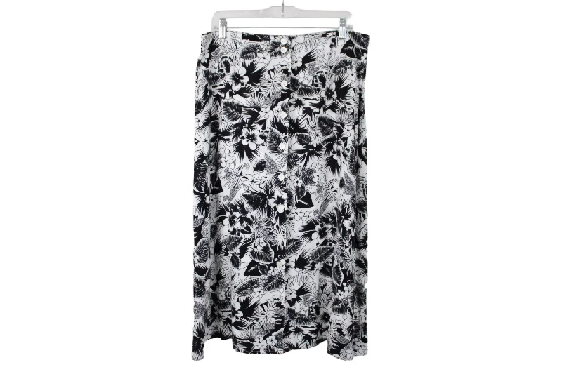 Sag Harbor Button Front Black Floral Skirt | L leather skirt sleek