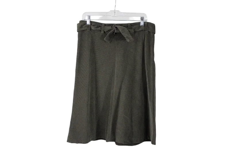 Banana Republic Green Corduroy Skirt | 10 denim skirt classic