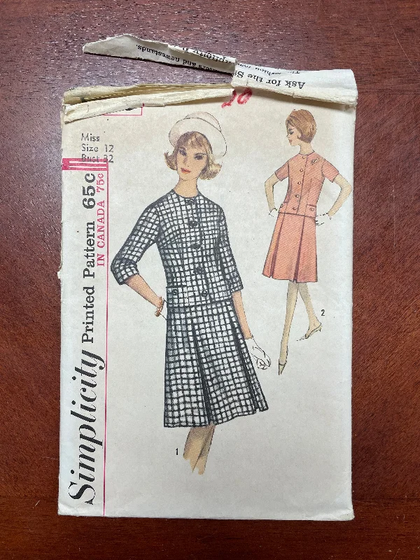 1960's Simplicity 5270 Sewing Pattern - Skirt and Jacket Top FACTORY FOLDED Trench Coat Raincoat Waterproof Jacket