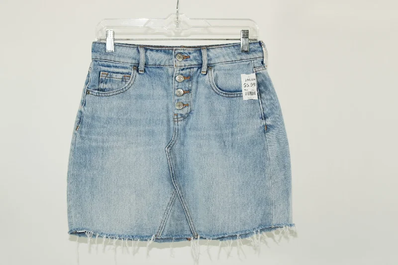 Old Navy Distressed Denim Skirt | Size 2 corduroy skirt comfortable