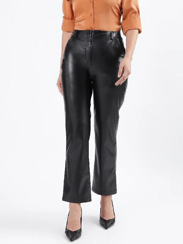 Elle Women Black Solid Fitted Trouser Trousers Capri Summer