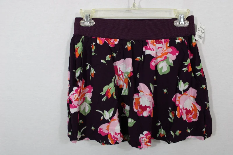 Aeropostale Floral Skirt | Size 8 denim skirt durable