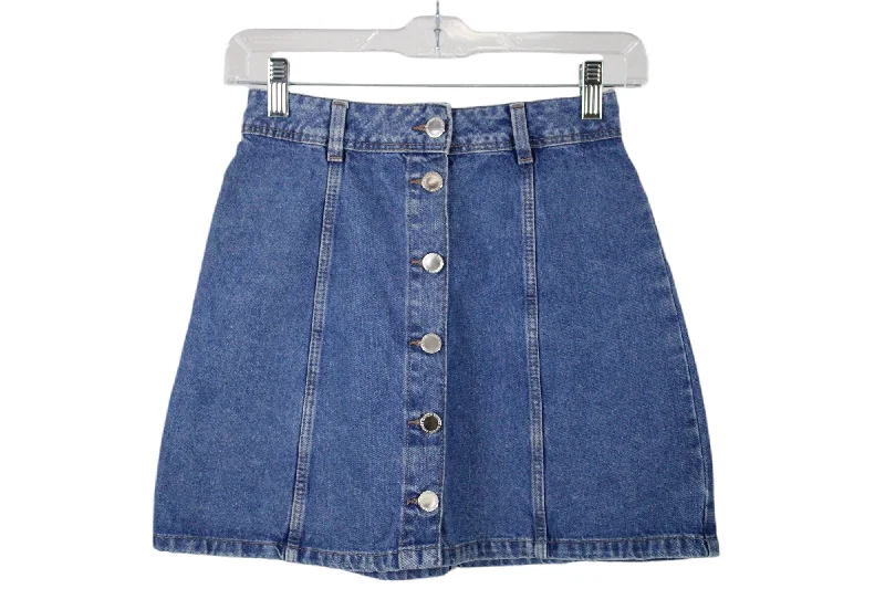 Divided H&M Denim Skater Skirt | 2 summer skirt style