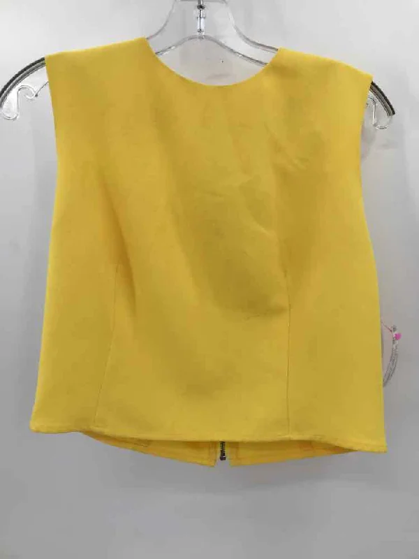 Pre-Owned Alice + Olivia Yellow Size Medium Tank Top playful tank top