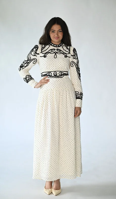 Maple Cliff Trim Detail Dotted Dress